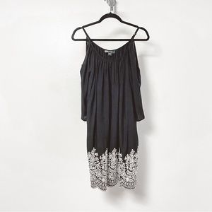 Karen Kane Fall Winter Casual Chic Cold Shoulder Lace Detail Mini‎ Dress Black